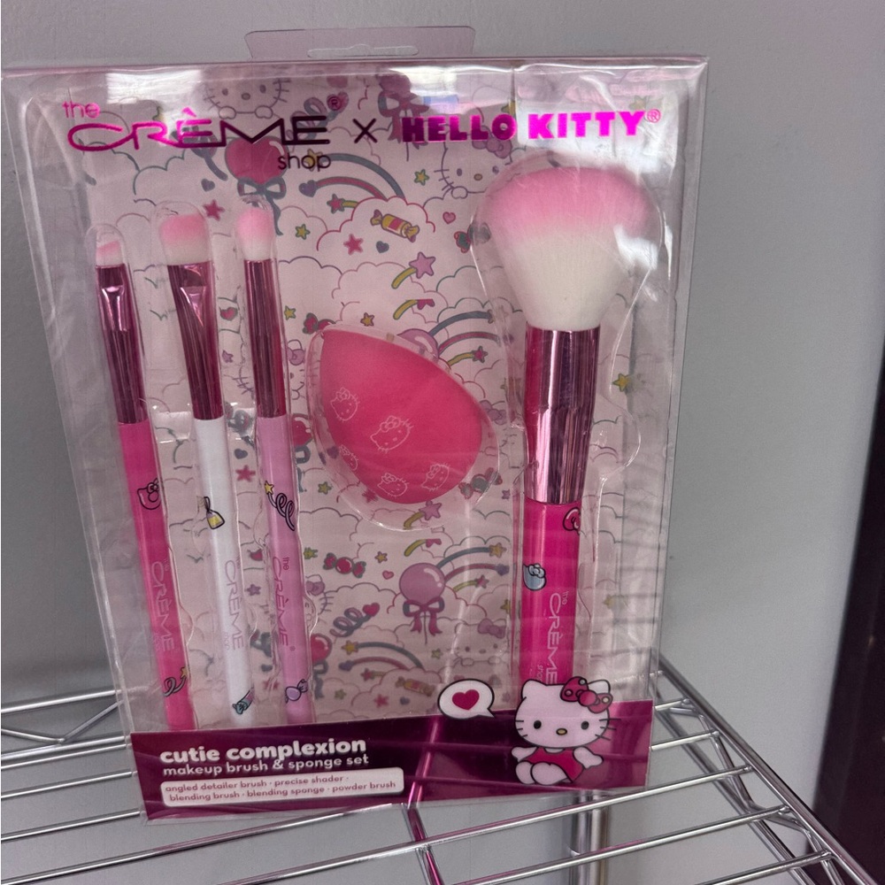Chic Hello Kitty Pink Makeup Brush Set